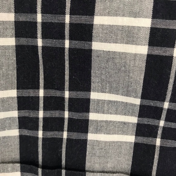 TWO PLAID SHORTSLEEVED BUTTON UP SHIRTS SIZE MEDIUM - Picture 6 of 7